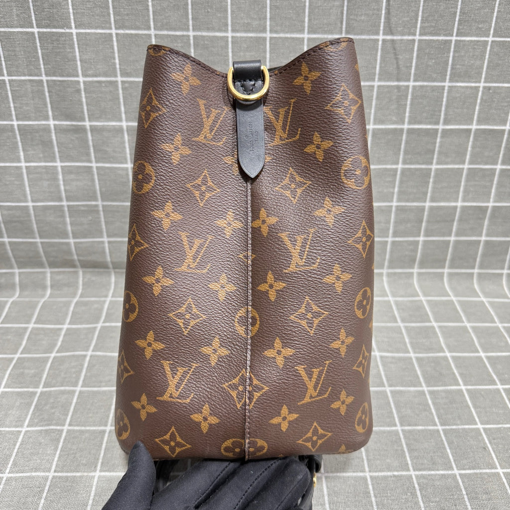 Louis Vuitton Néonoé Canvas Bucket & Drawstring Bag M44020