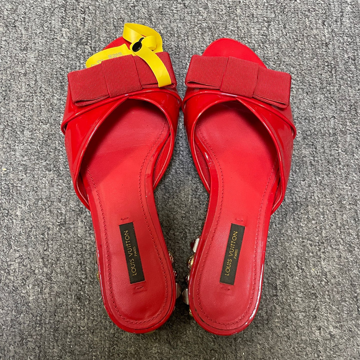Louis Vuitton Flip flop