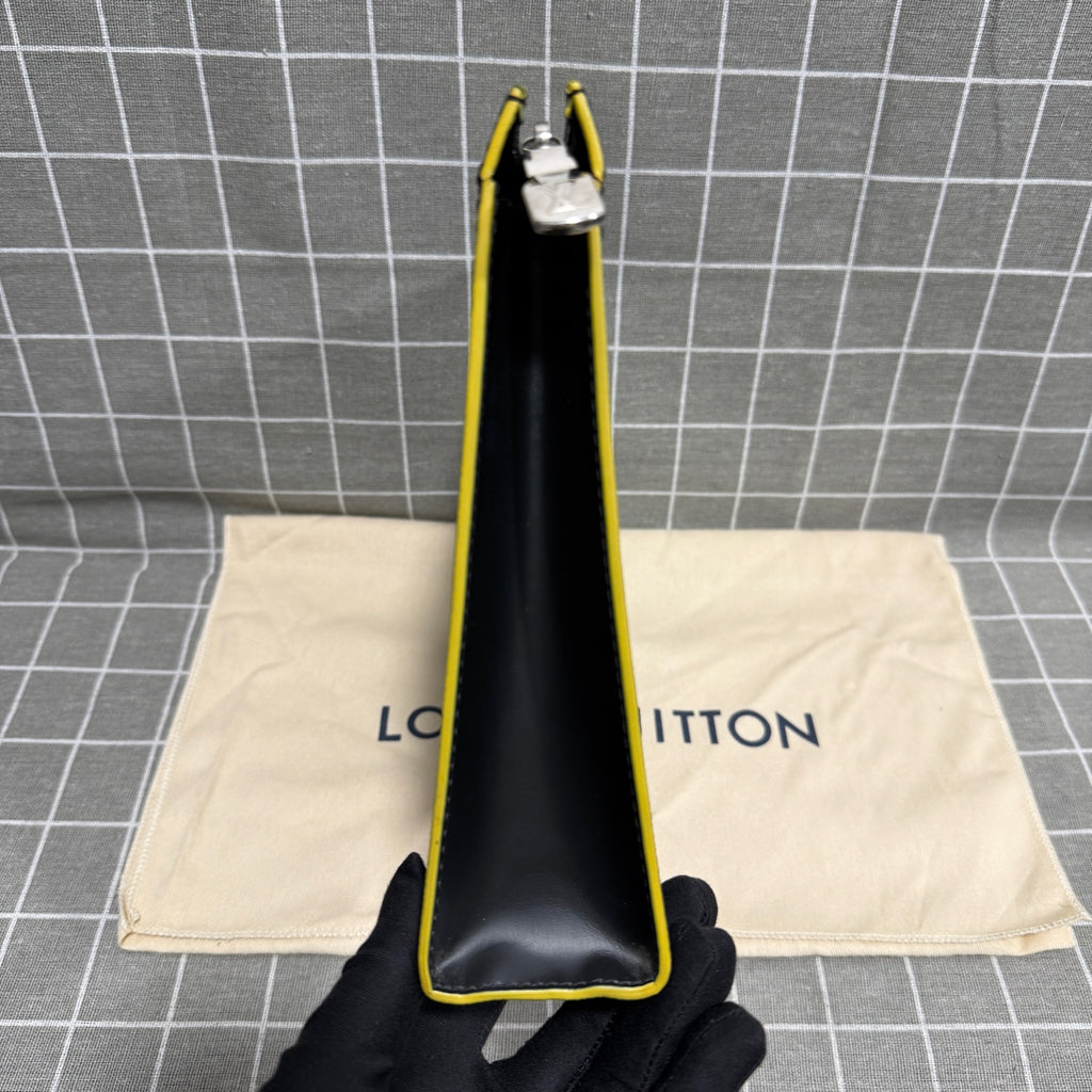 Louis Vuitton Leather N60307