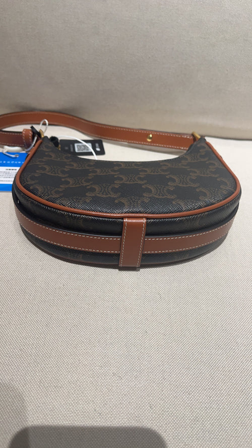 Celine Mini AVA logo-print cowhide handbag Leather 6 x 5 x 2 inches (16 x 12 x 5 centimeters) 10I602DS1.04LU