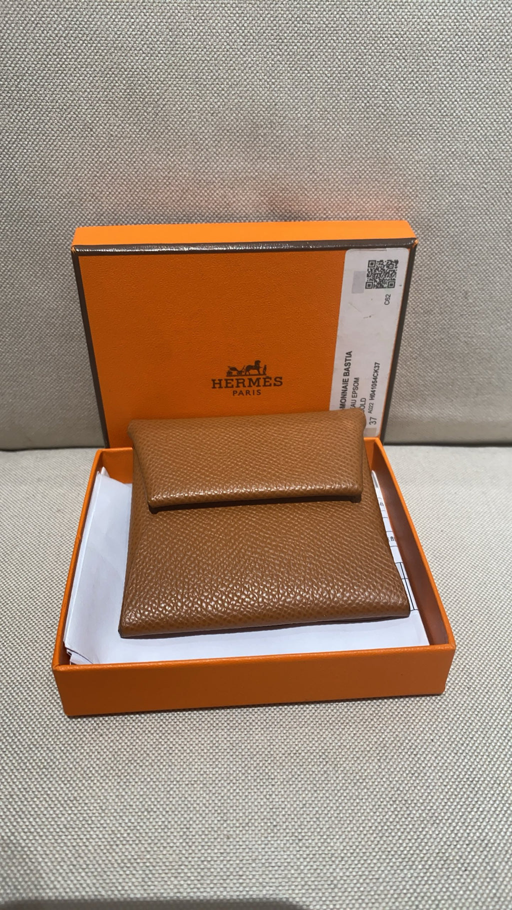Hermes Leather Dimensions: 8.5 cm long x 8 cm wide H041054CK37