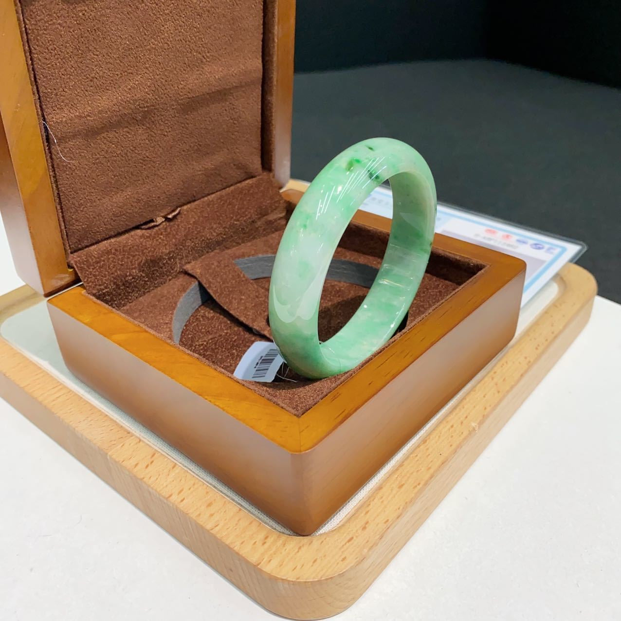 翡翠 Bangle