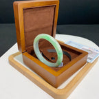 翡翠 Bangle