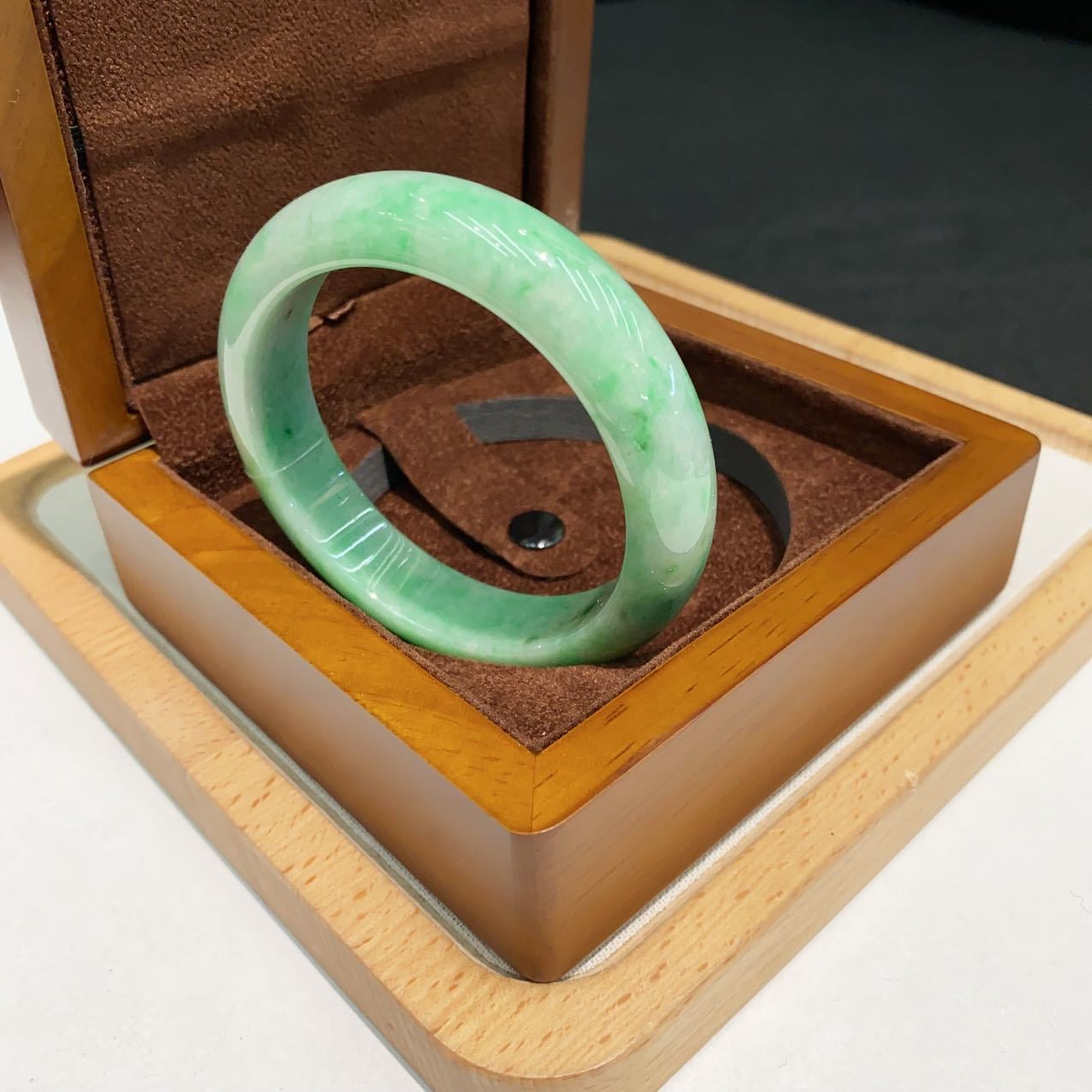 翡翠 Bangle