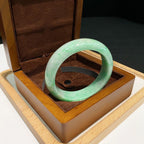 翡翠 Bangle