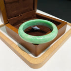 翡翠 Bangle
