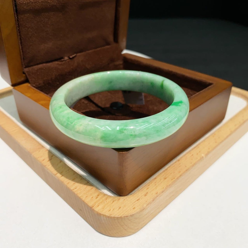 翡翠 Bangle
