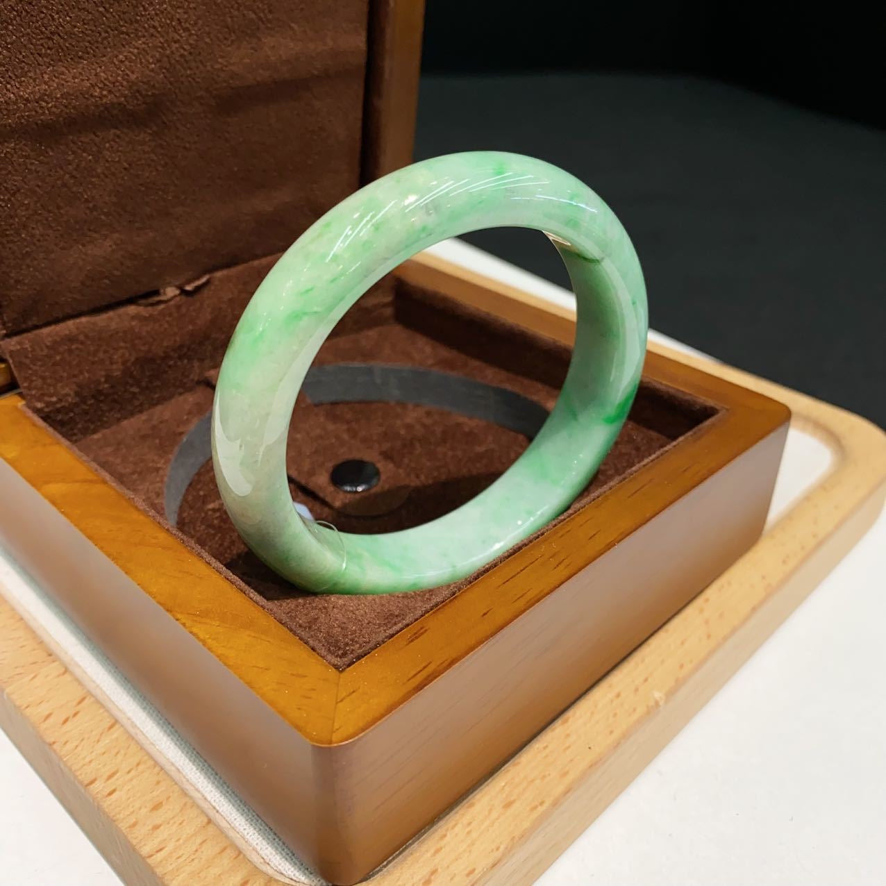 翡翠 Bangle