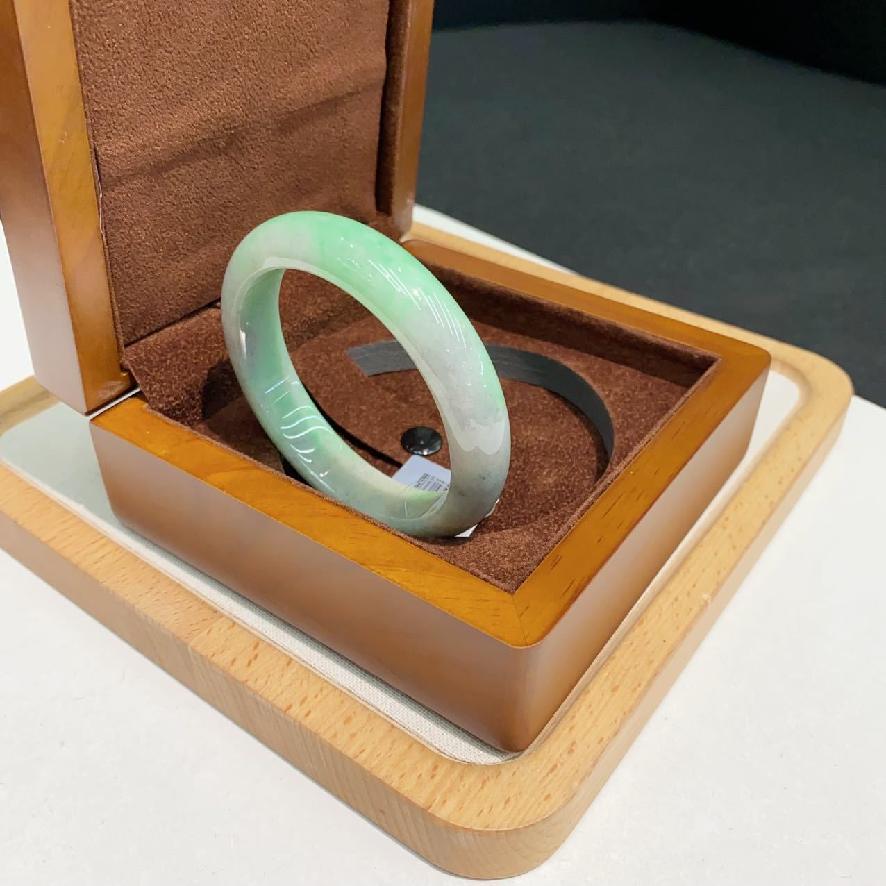 翡翠 Bangle
