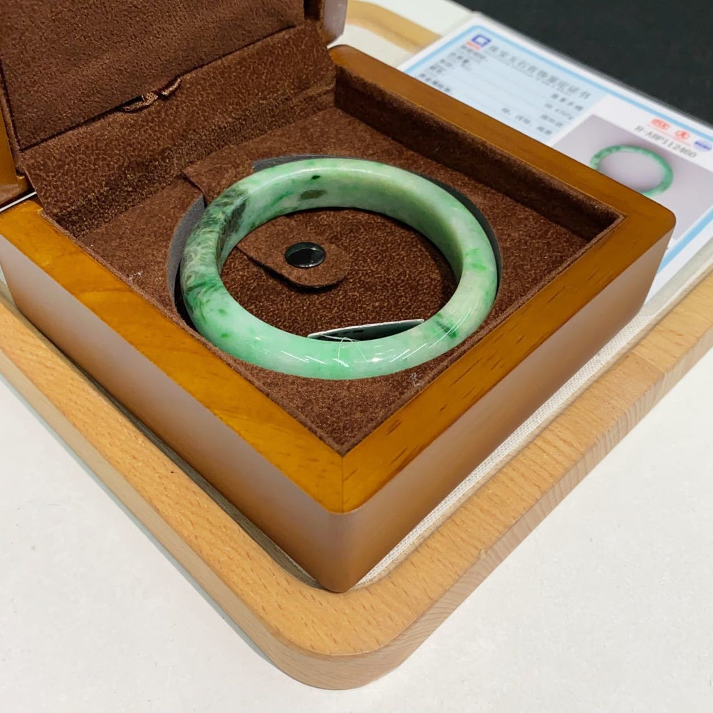翡翠 Bangle