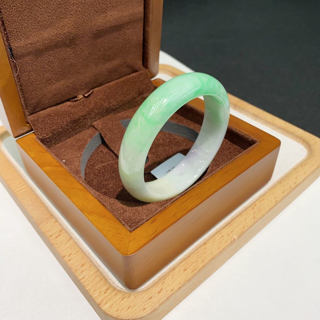 翡翠 Bangle
