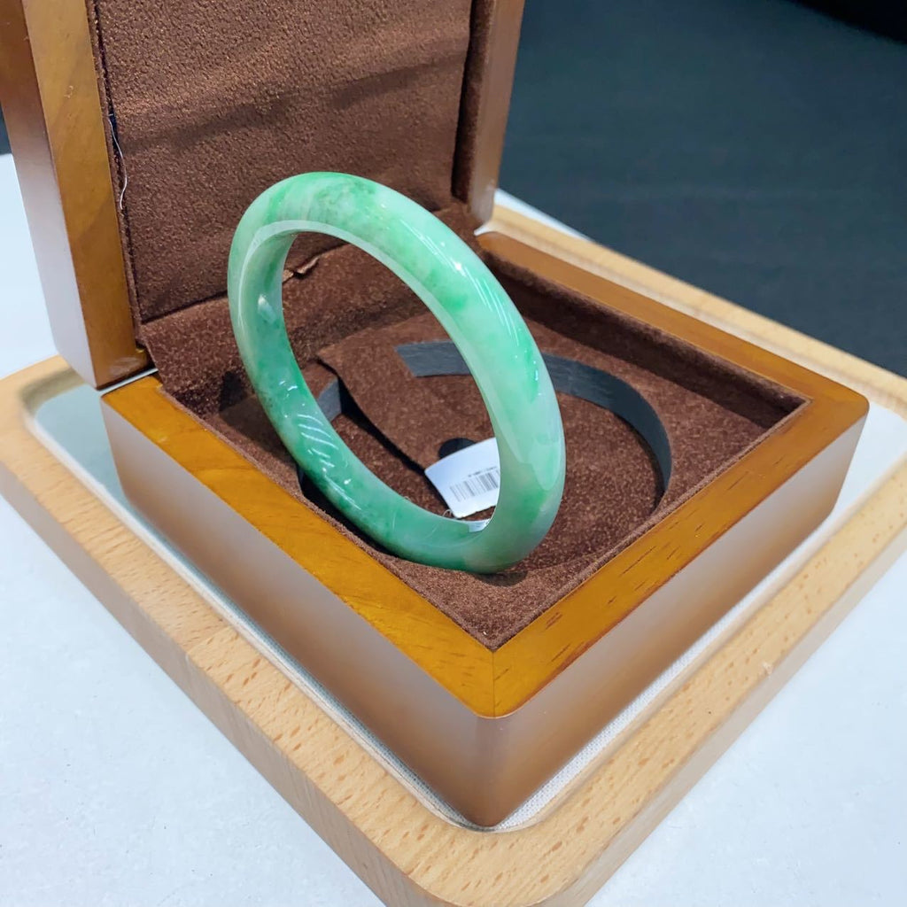 翡翠 Bangle