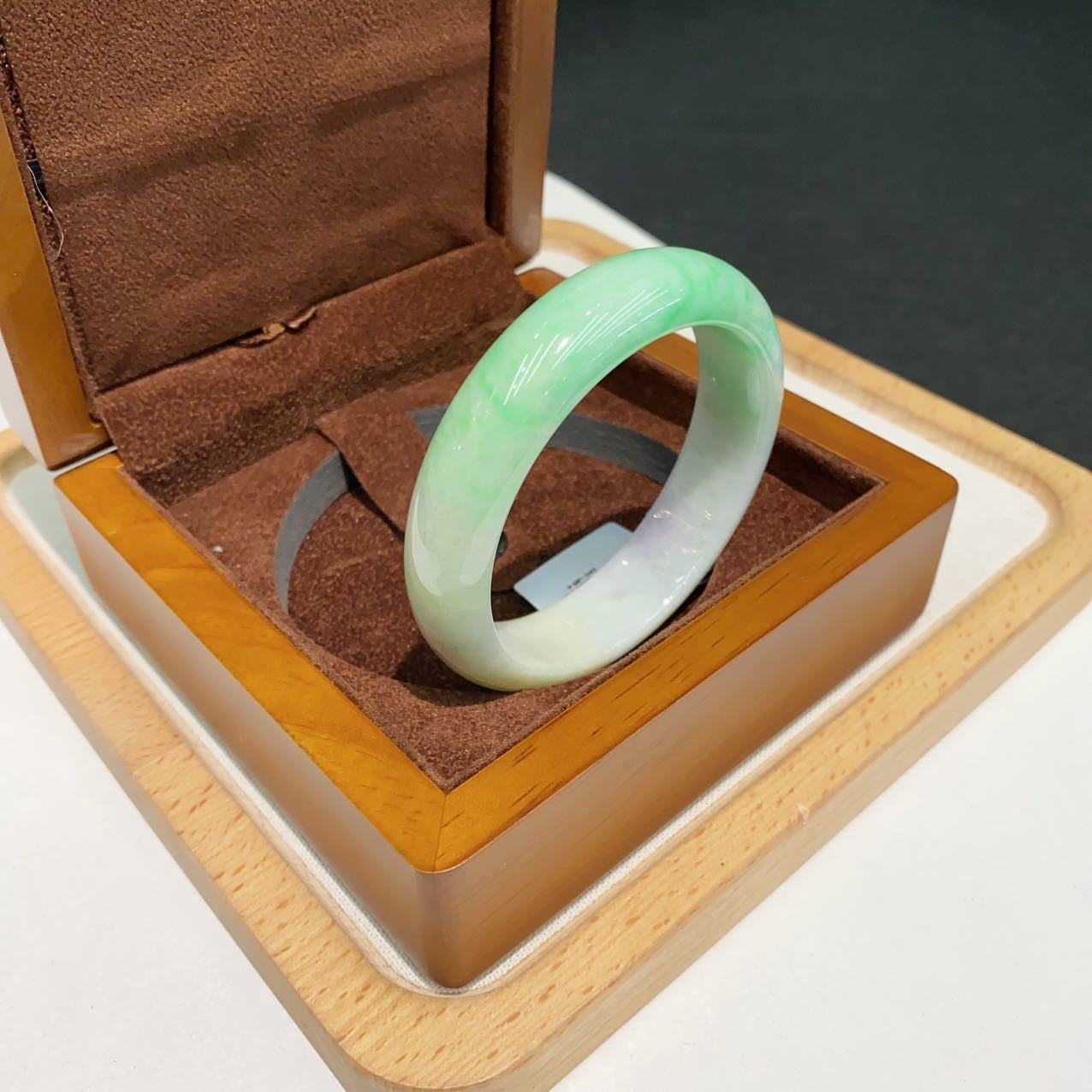 翡翠 Bangle