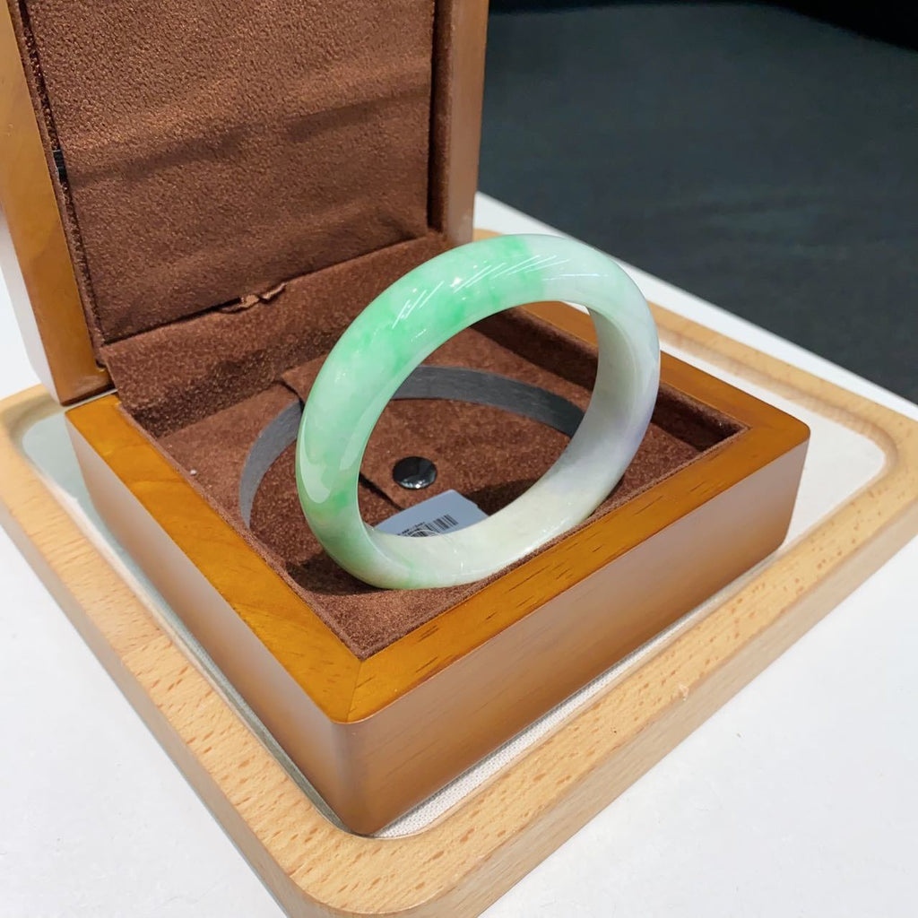 翡翠 Bangle