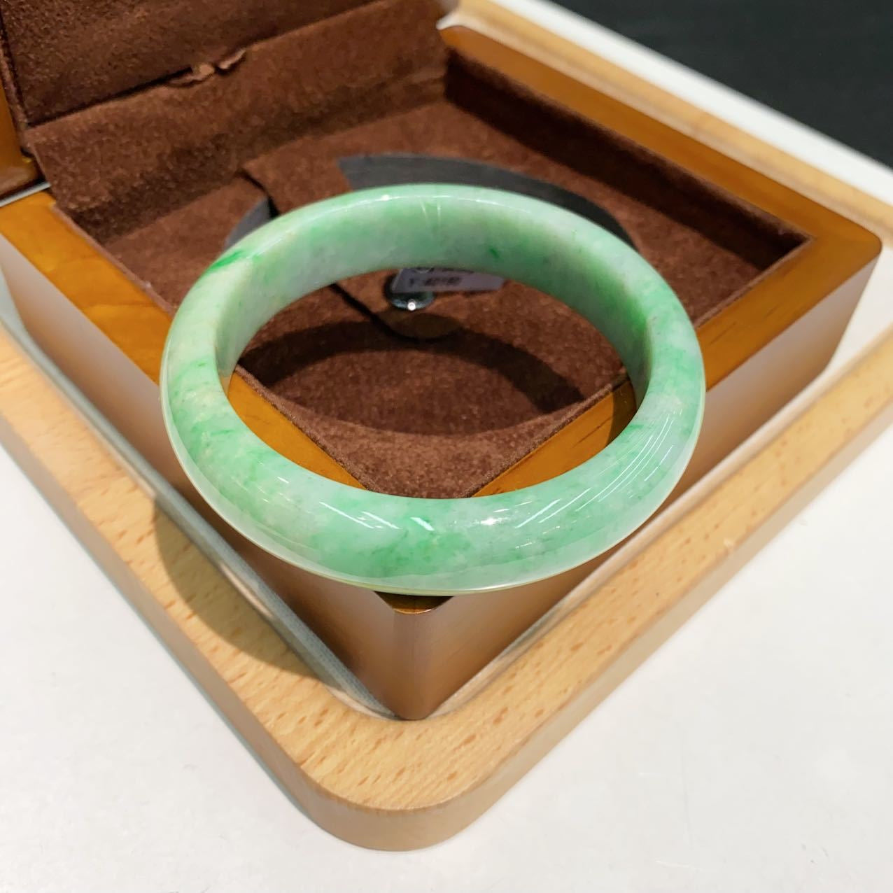 翡翠 Bangle