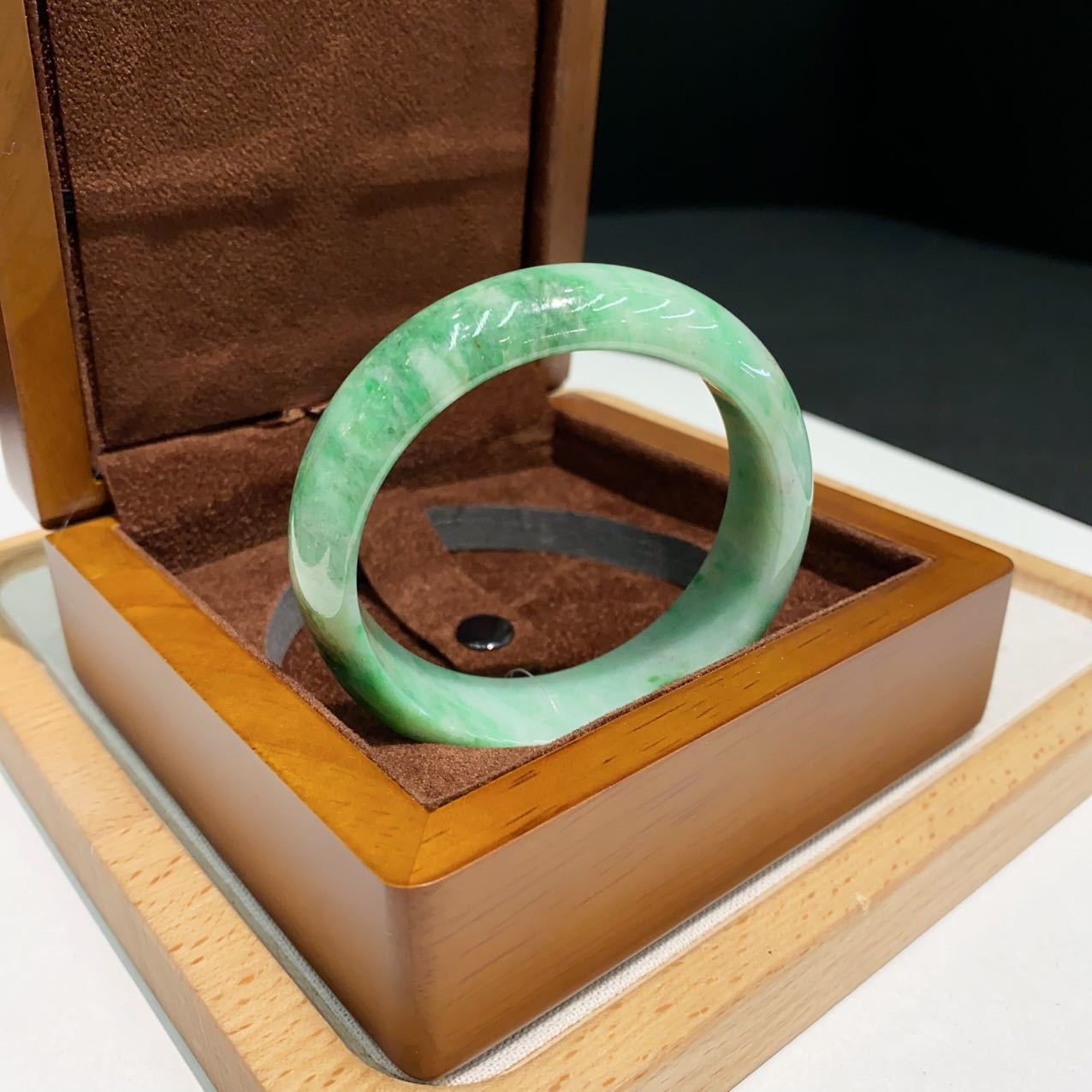 翡翠 Bangle