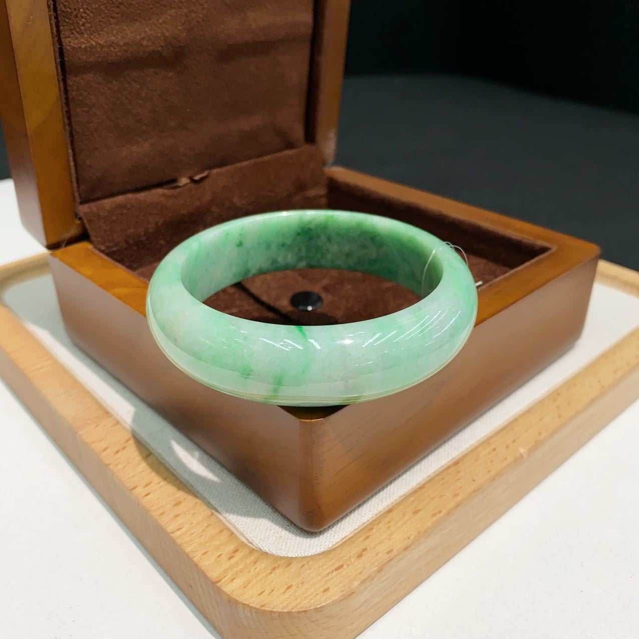 翡翠 Bangle
