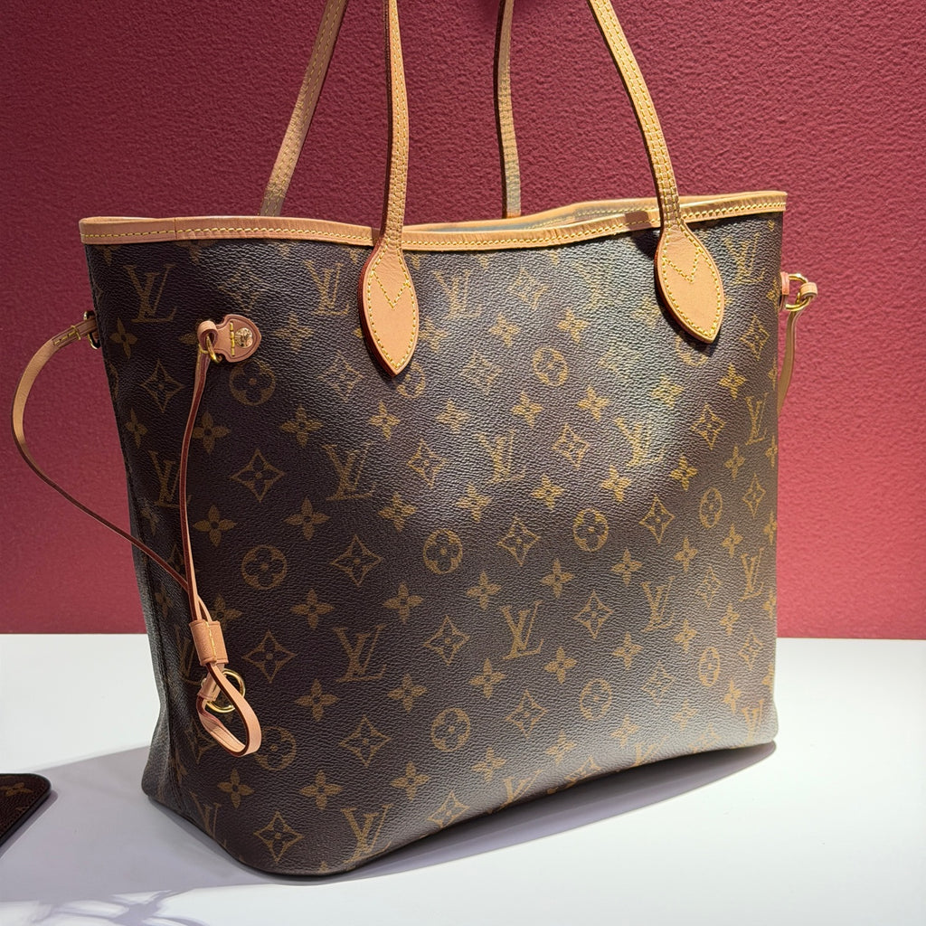 Louis Vuitton NEVERFULL medium-sized handbag 31x28x14 M46975