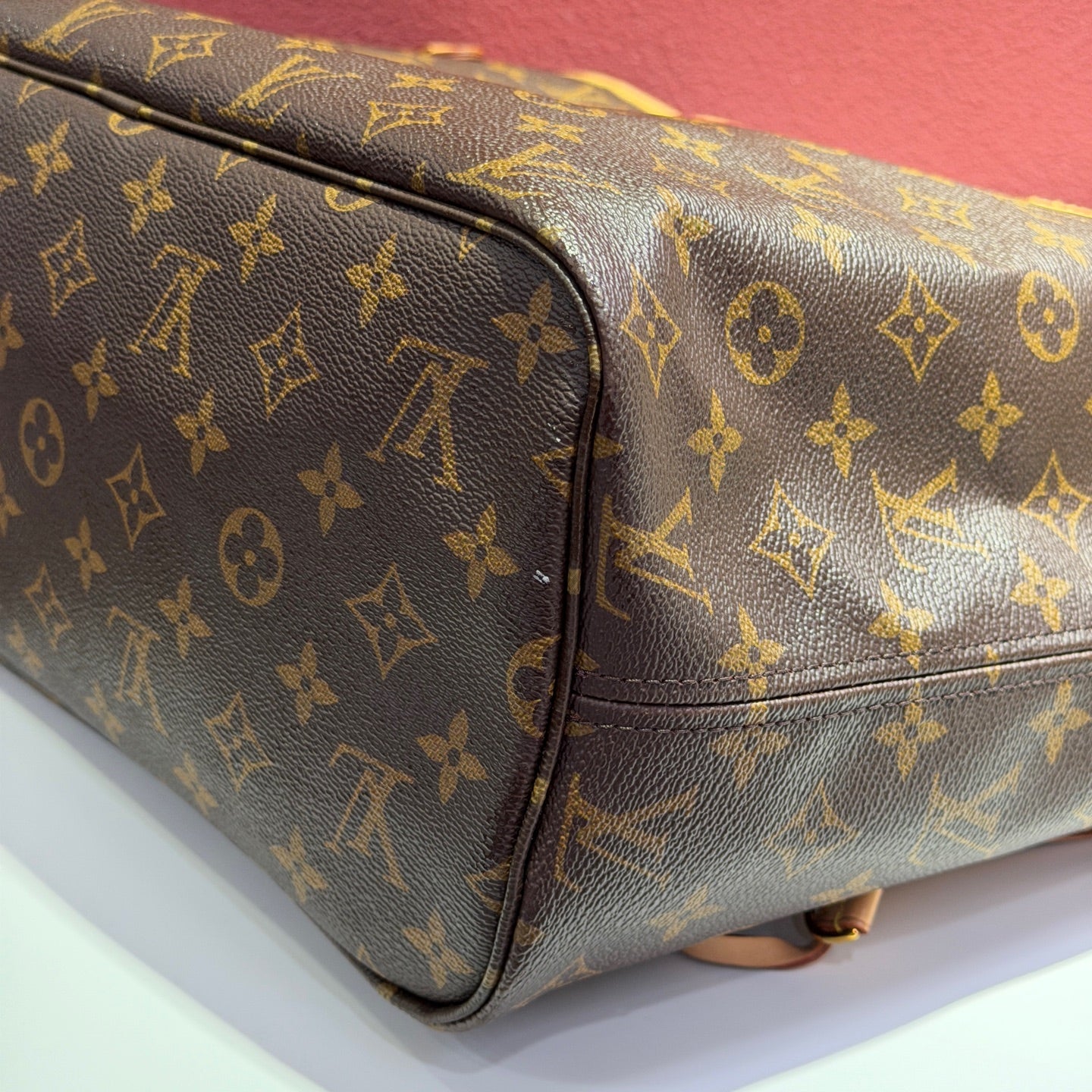 Louis Vuitton NEVERFULL medium-sized handbag 31x28x14 M46975