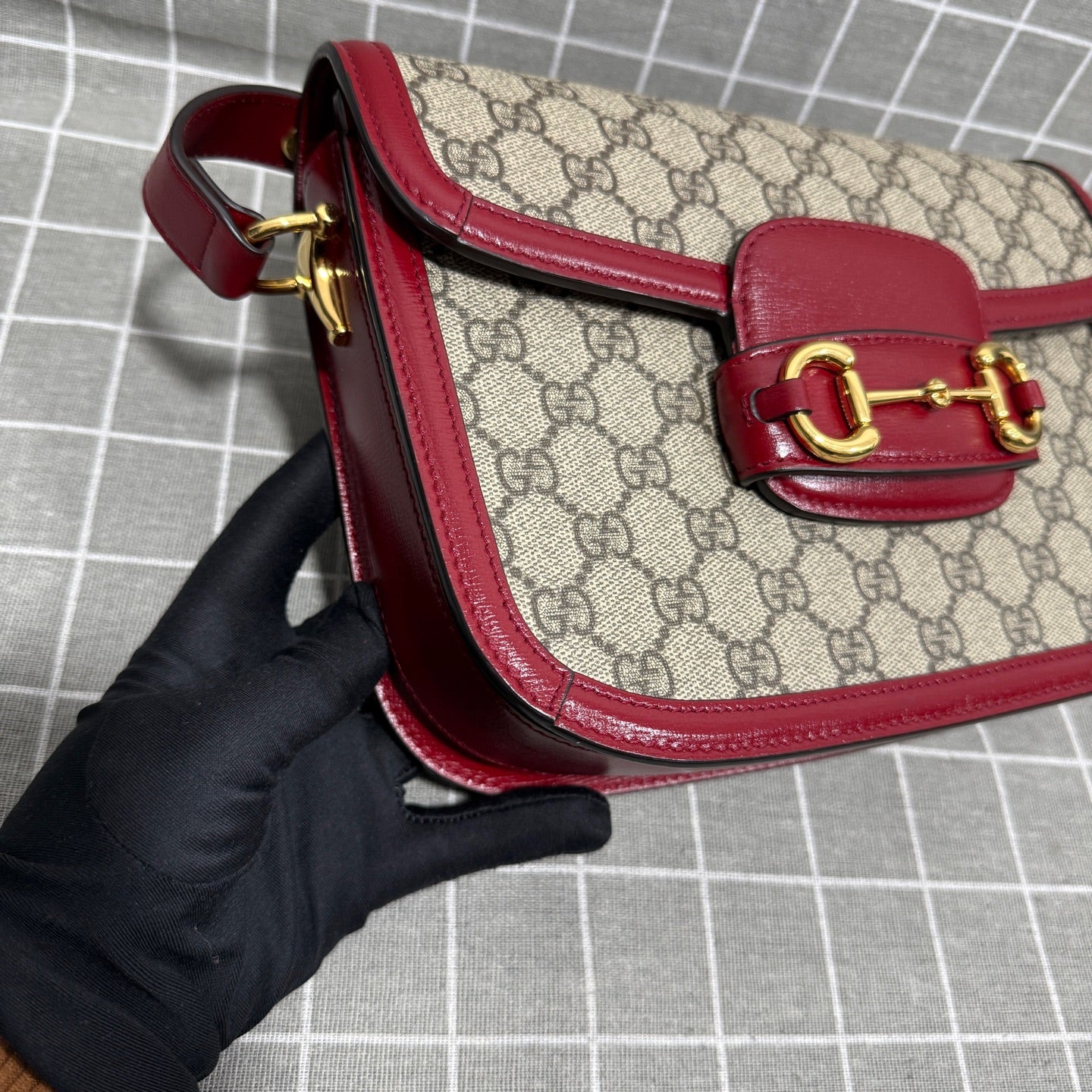 Gucci 60220492TCG8561
