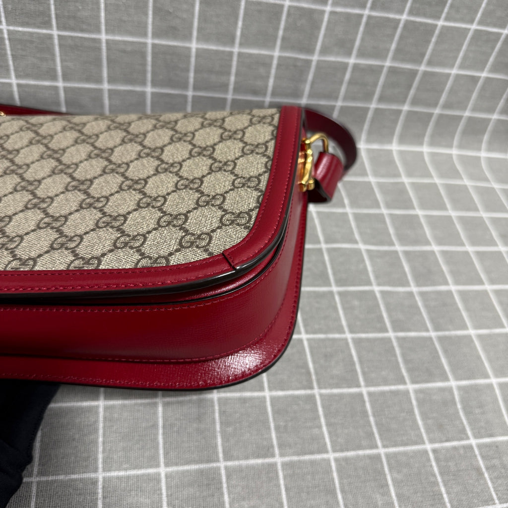 Gucci 60220492TCG8561