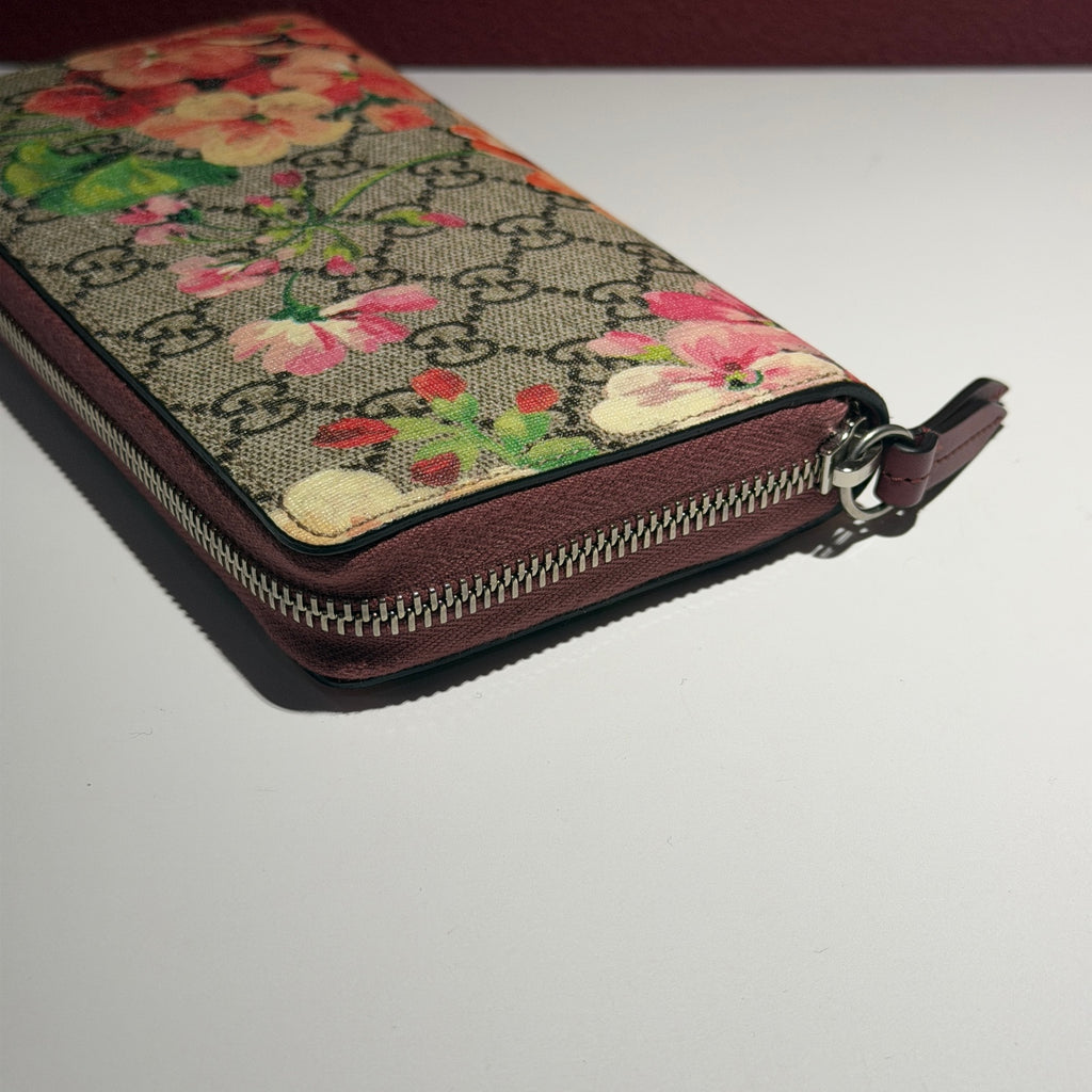 Gucci Leather Clutch Length 19 x width 2.5 x height 10 cm 404071-KU2IN-8693
