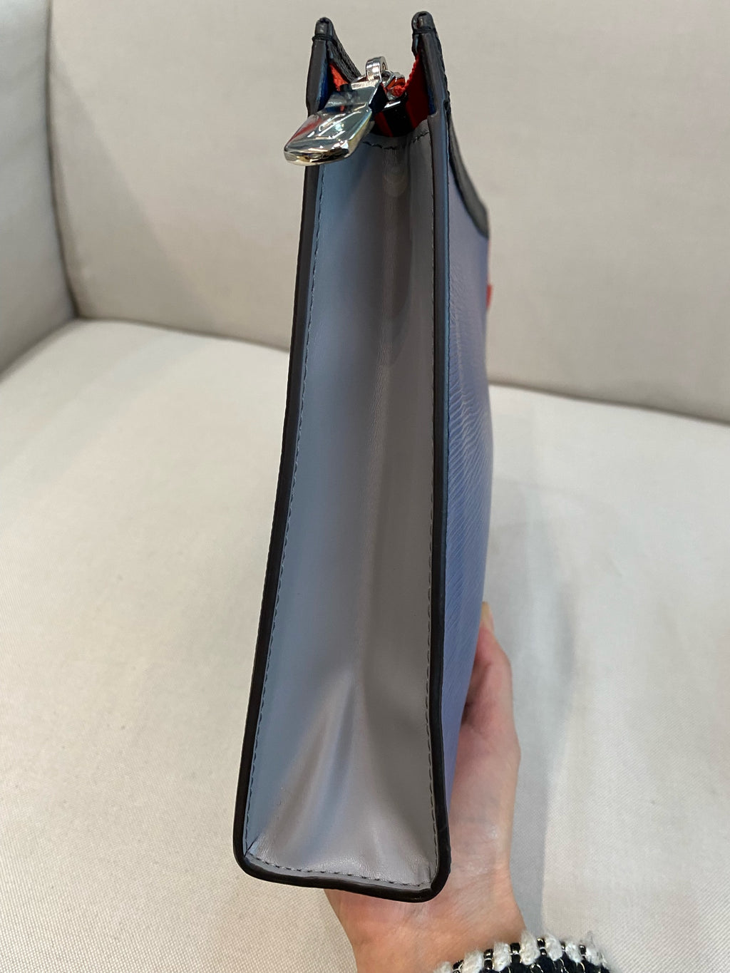 Louis Vuitton 27.0x 21.0x 3.0 cm M62912