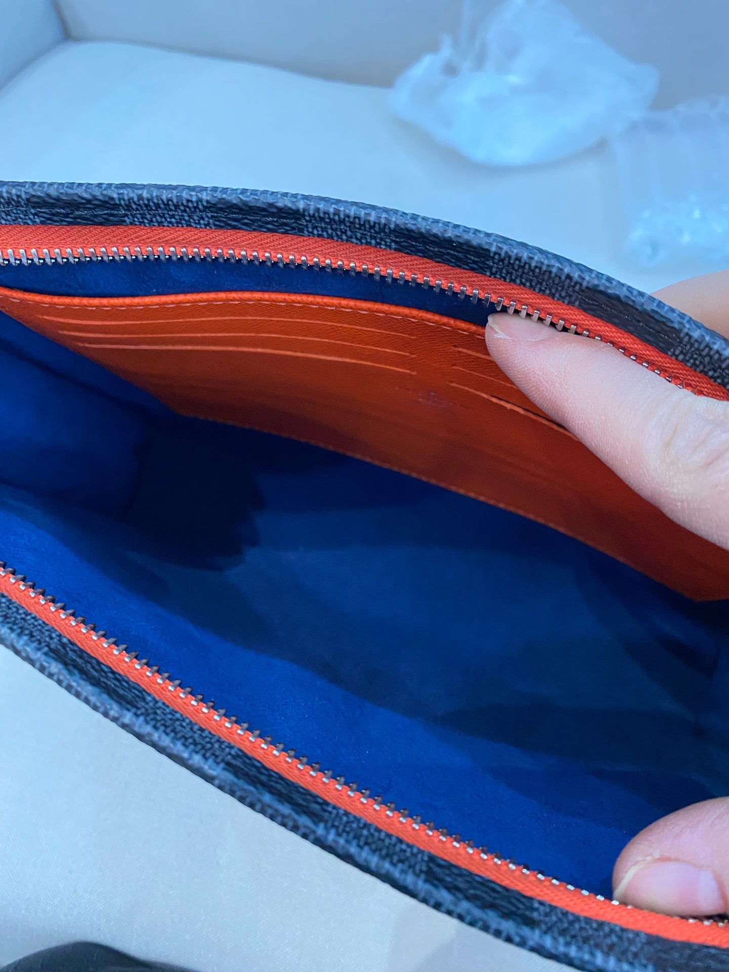 Louis Vuitton 27.0x 21.0x 3.0 cm M62912