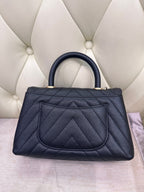 Chanel Messenger bag 24×10×14 A92990-B06818-94305