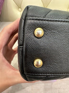 Chanel Messenger bag 24×10×14 A92990-B06818-94305