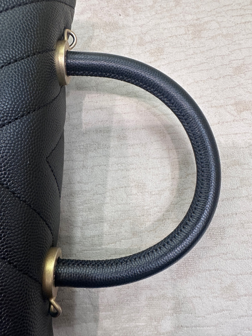 Chanel Messenger bag 24×10×14 A92990-B06818-94305