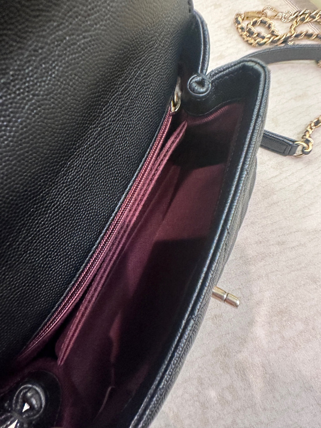 Chanel Messenger bag 24×10×14 A92990-B06818-94305