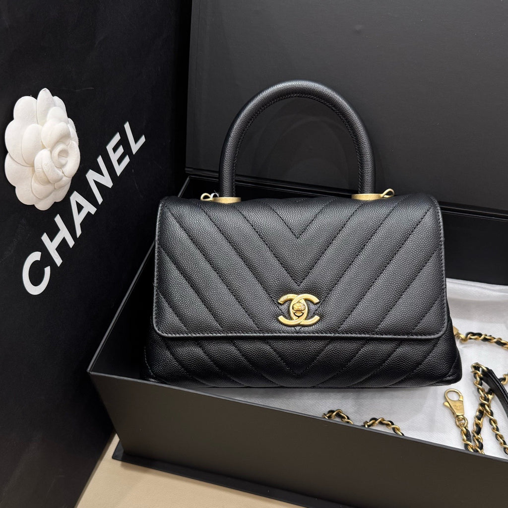 Chanel Messenger bag 24×10×14 A92990-B06818-94305