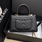 Chanel Messenger bag 24×10×14 A92990-B06818-94305