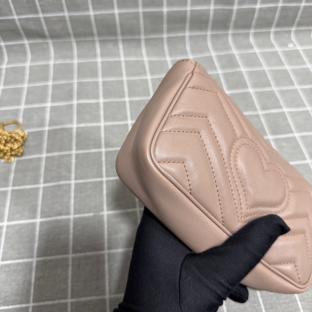 Gucci GG Marmont Collection Crossbody 476433 DTDCT 5729