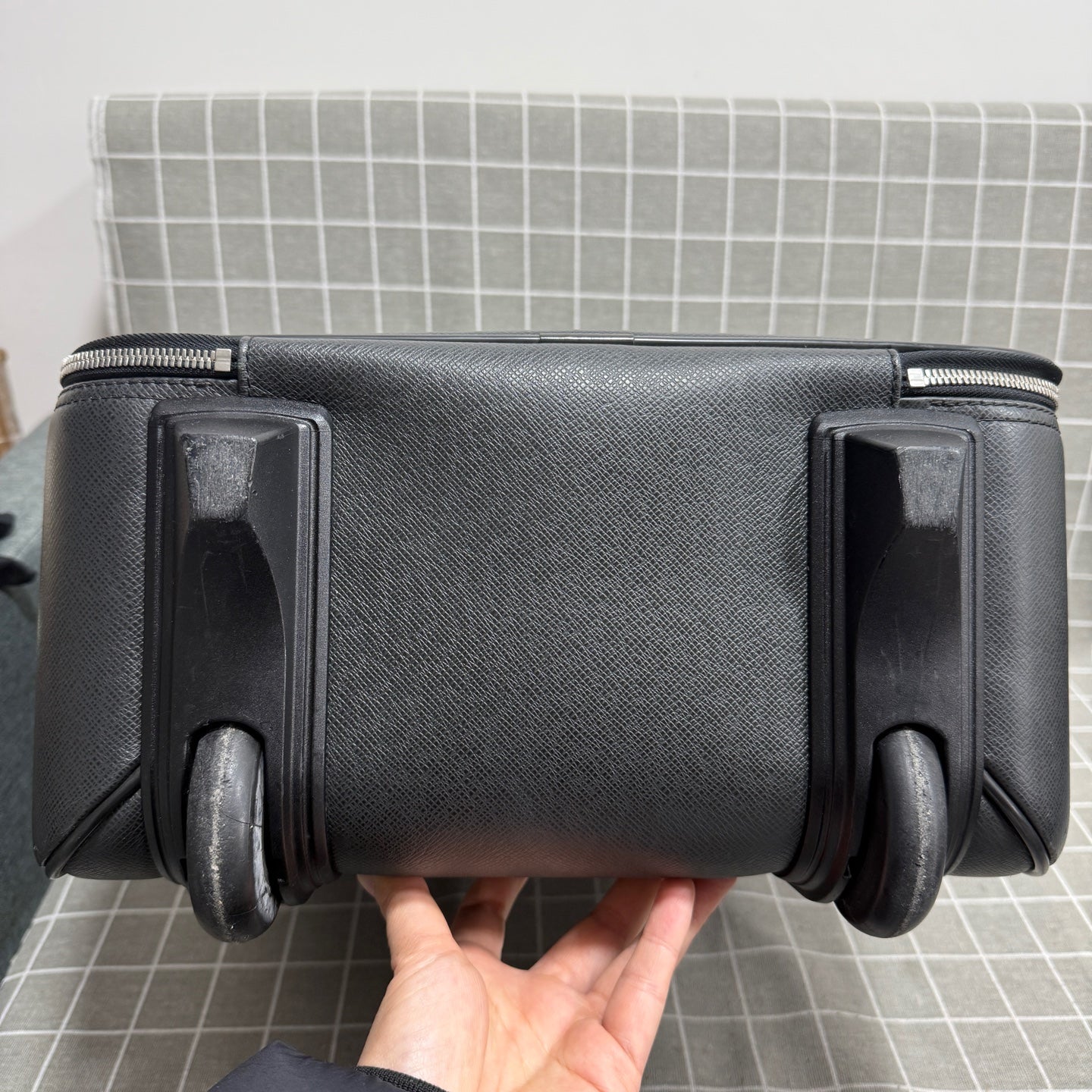 Louis Vuitton M32724