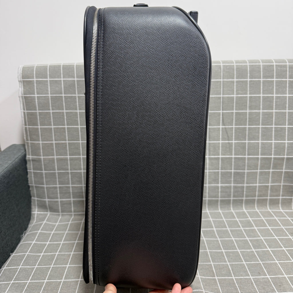 Louis Vuitton M32724