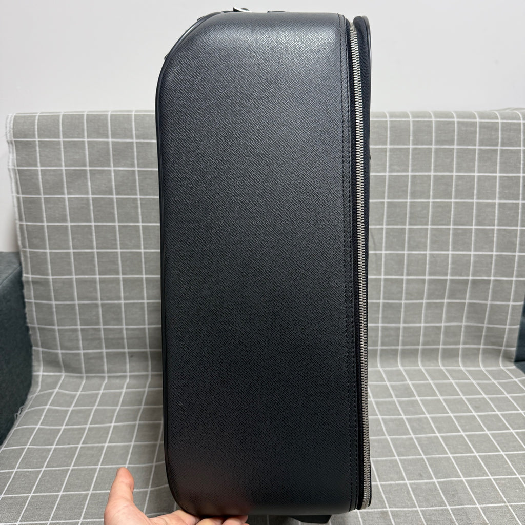 Louis Vuitton M32724