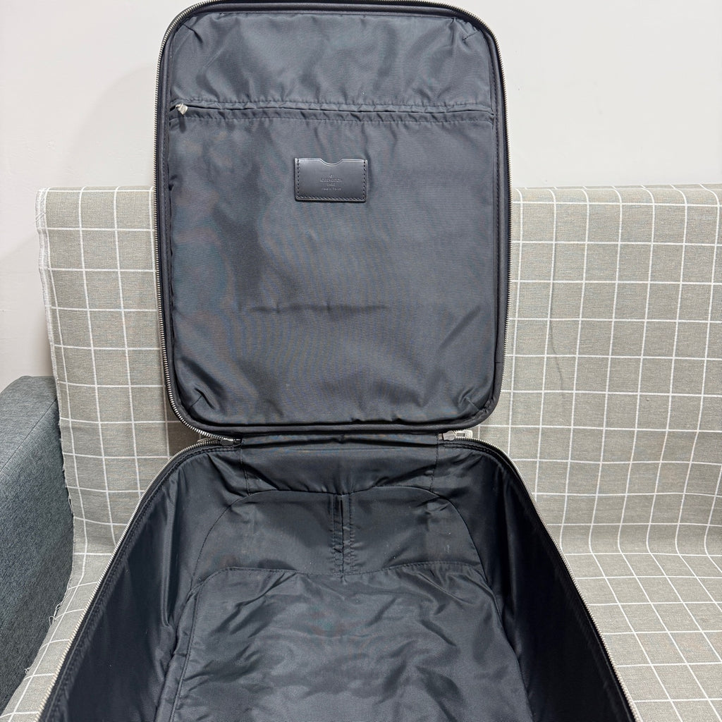 Louis Vuitton M32724