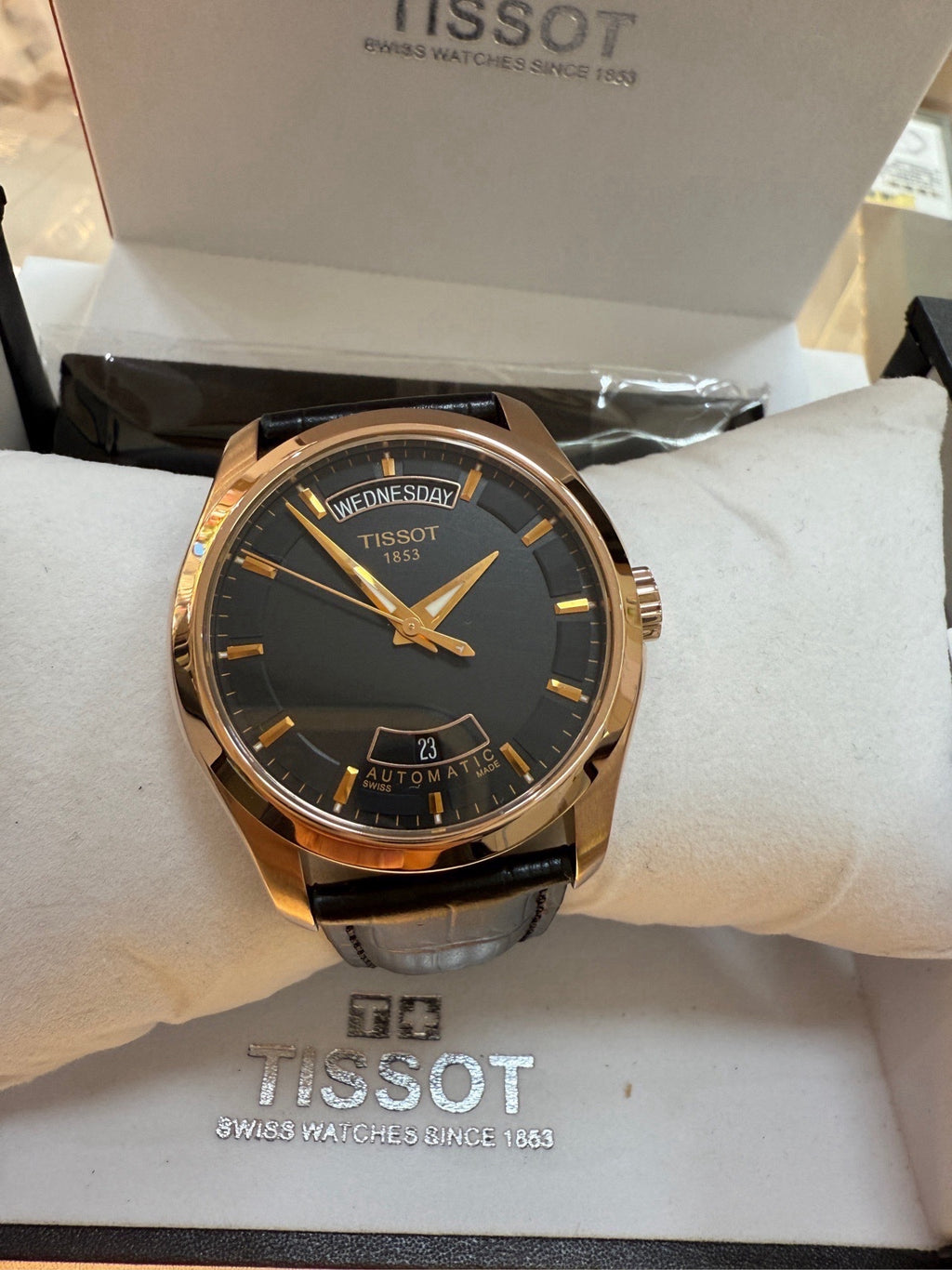 Tissot Classic Black Automatic (self-winding) watch 39 millimeters T035.407.36.051.00