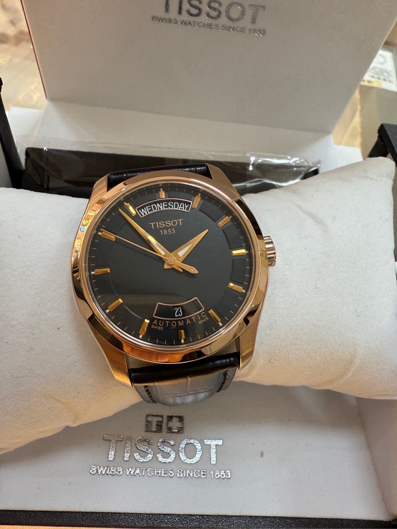 Tissot Classic Black Automatic (self-winding) watch 39 millimeters T035.407.36.051.00