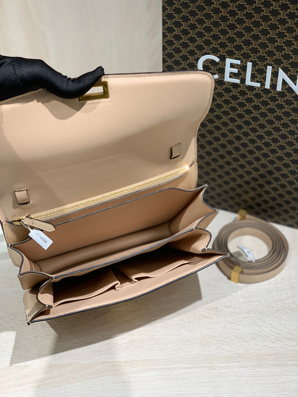 Celine 189173XLA.02PD