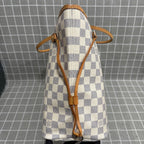 Louis Vuitton Canvas Tote N40604