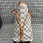 Louis Vuitton Canvas Tote N40604