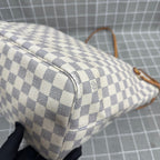 Louis Vuitton Canvas Tote N40604
