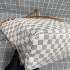 Louis Vuitton Canvas Tote N40604
