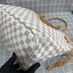Louis Vuitton Canvas Tote N40604