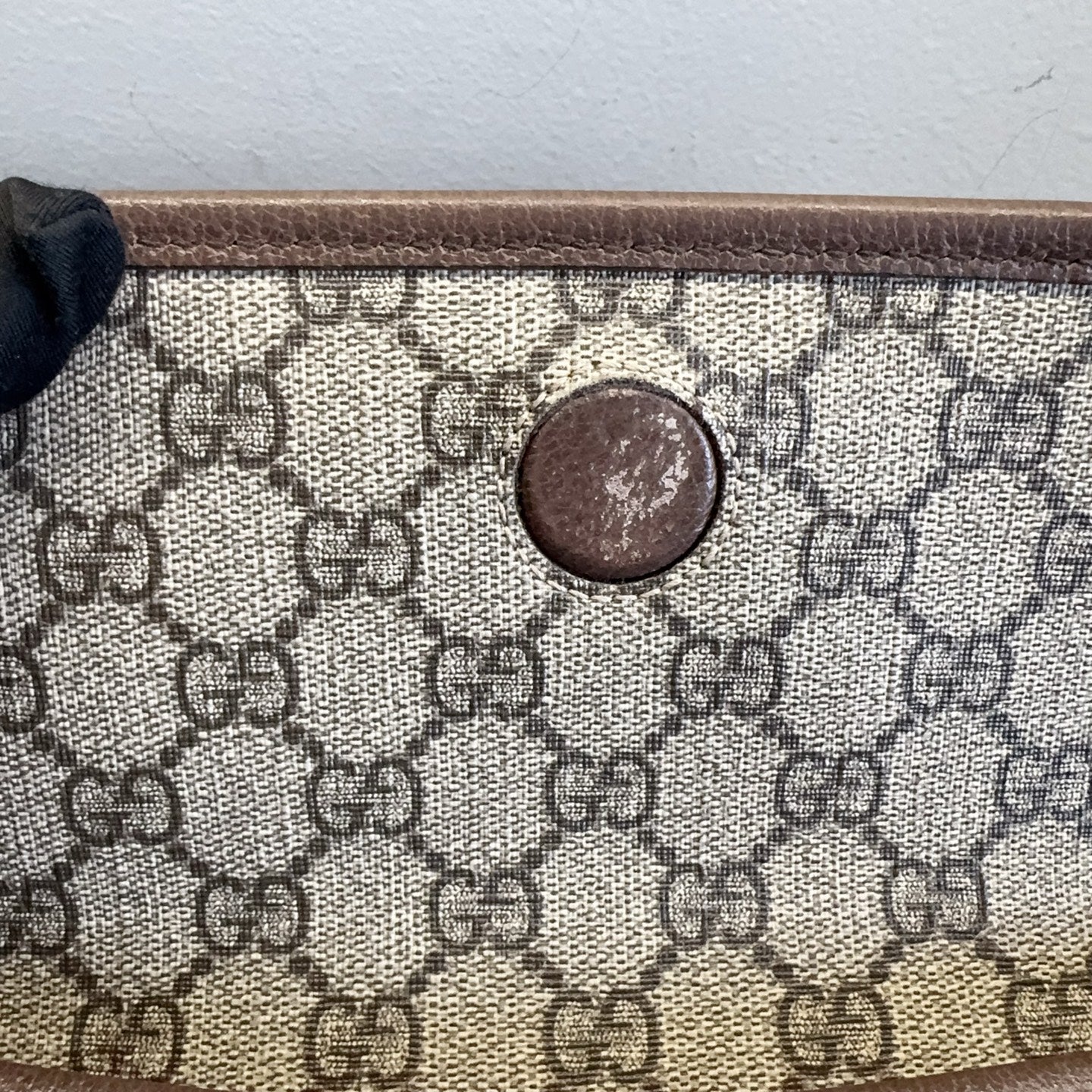 Gucci Canvas Sling Bag 4939309C2VT8745