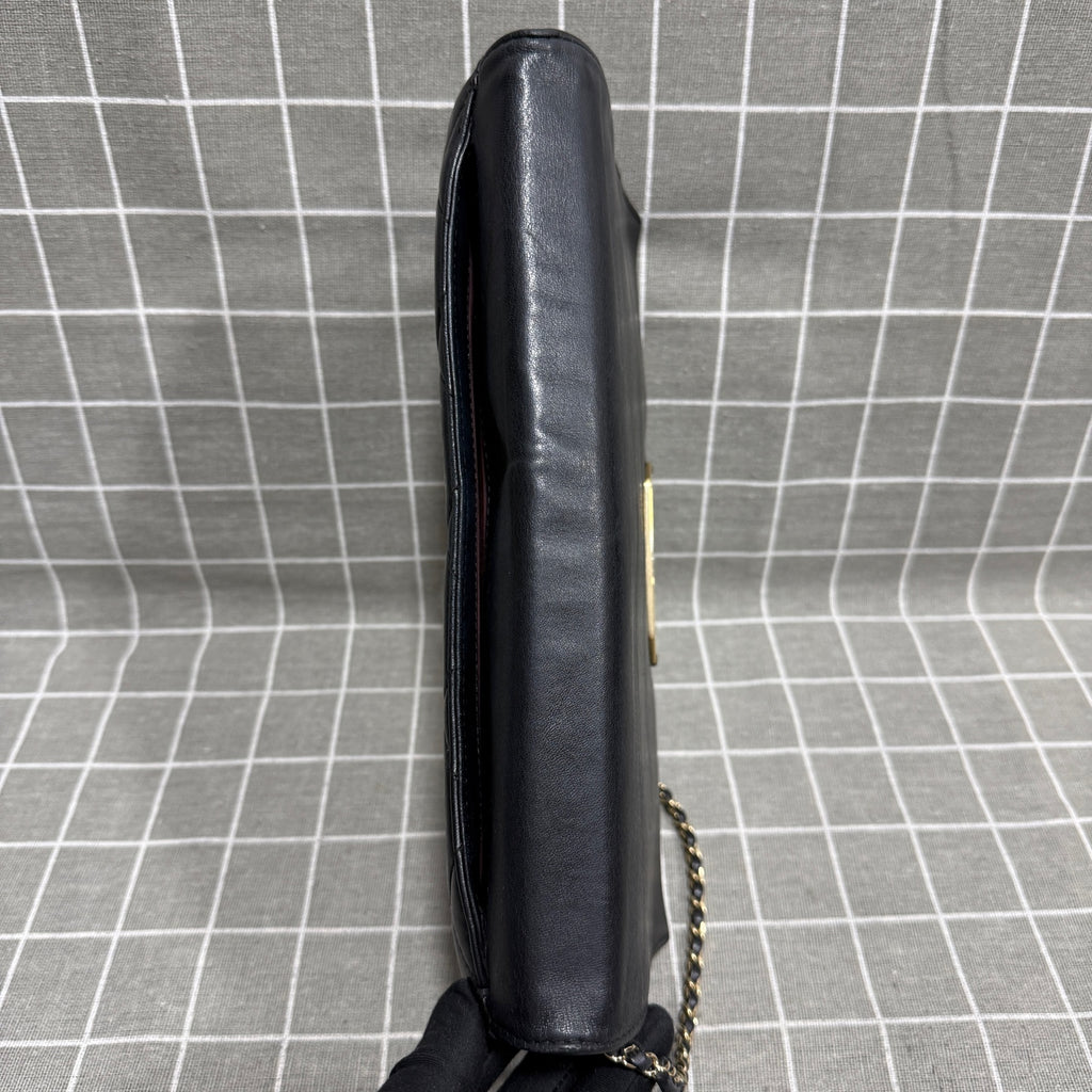 Chanel Black