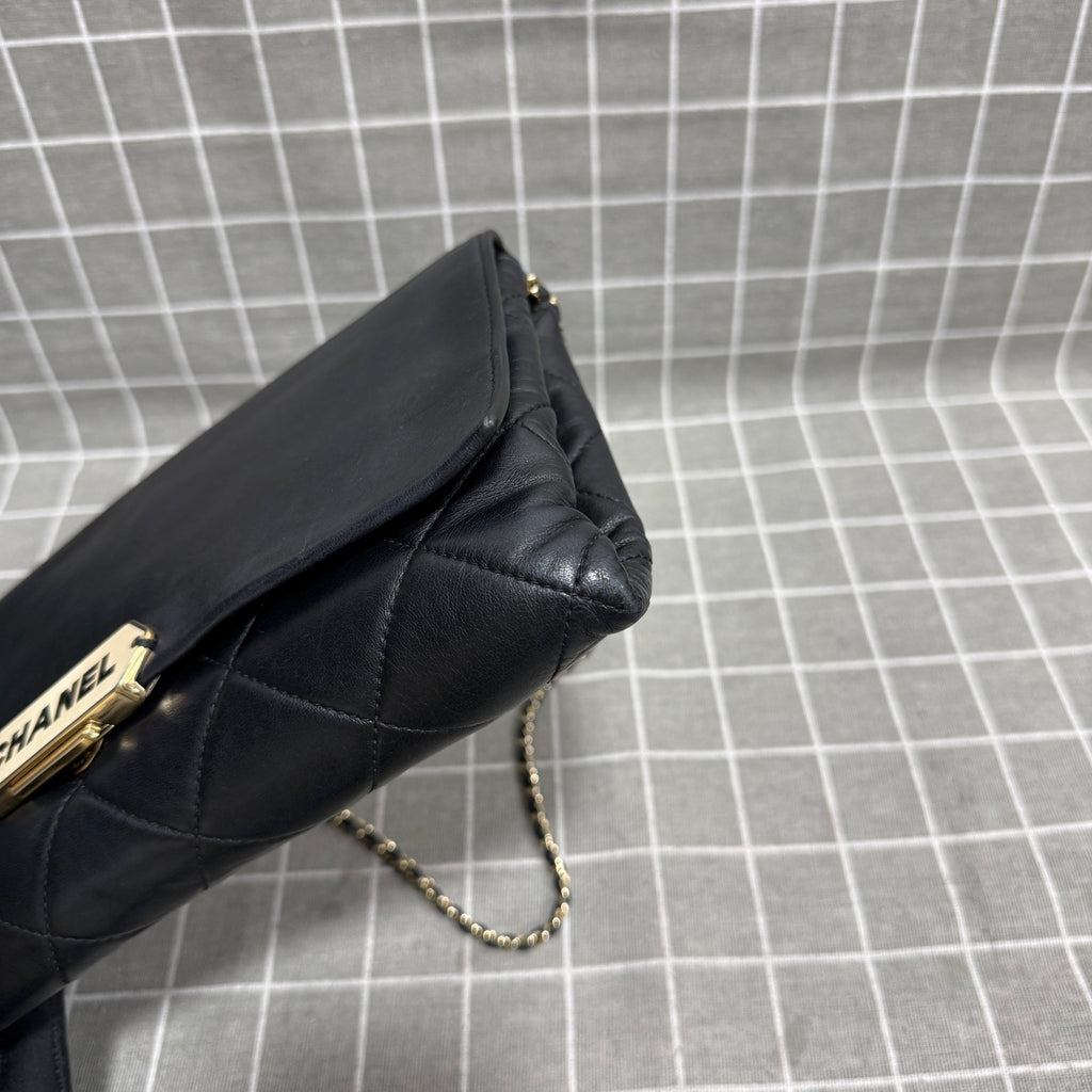 Chanel Black